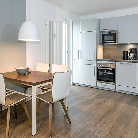 Deichhaeuser Anna Kueste Deichhaeuser Anna Kueste 6-10 *